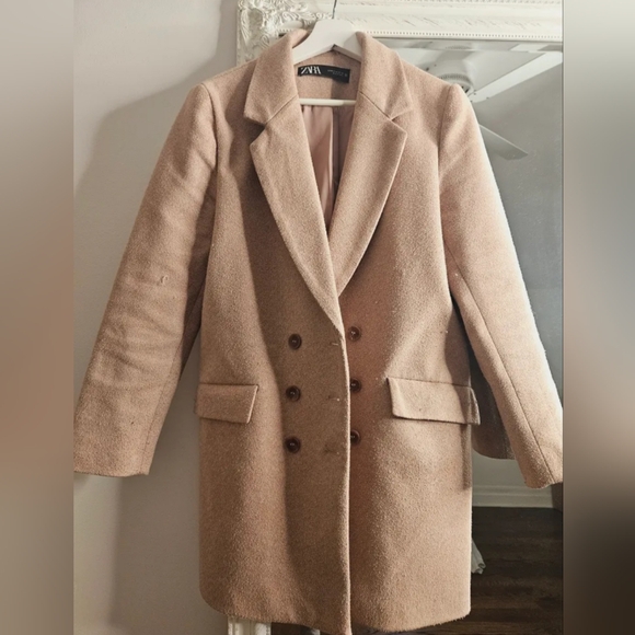 Coat - Picture 3 of 4